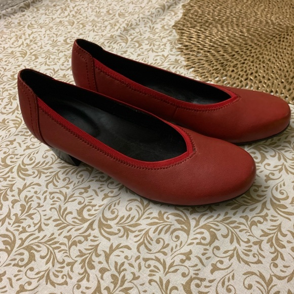 LEATHER SHOES BY DAVID TATES - Picture 2 of 11